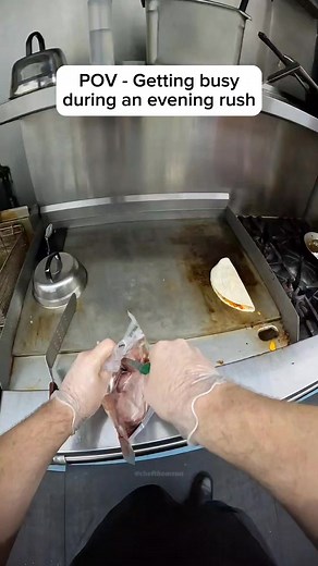 Cooking ASMR - The beginning of a rush | Chef Thomson