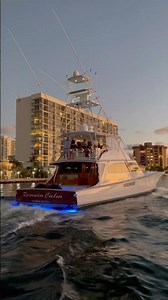“Remain Calm” a 2000 Merritt 80’ Sportfish cruising by 🤯