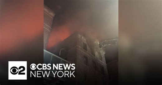 2 injured, more than 100 displaced in Bronx apartment building fire