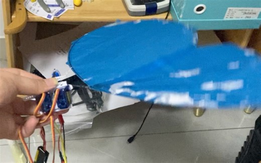 一个翅膀的扑翼展示-基于micropython 的扑翼机仿生蝴蝶制作尝试