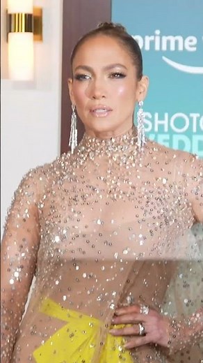 Jennifer Lopez con vestidazo de transparencias #shorts | Cosmopolitan España