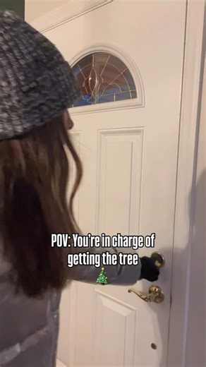 This is the kind of tree duty we can get behind. | SNICKERS