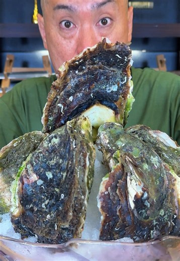 This oyster is TOO BIG 🦪 #oysters | Oysters