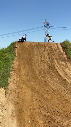 Motocross pour enfant à Dorno