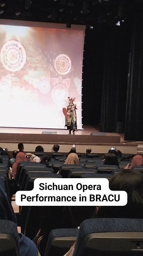 This traditional Sichuan Mask Changing performance is performed by our professor Shen, who is originally from Sichuan province of China. | Hussain Tashin