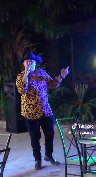 Broche de oro cantando envivo 🍻🤠🔥