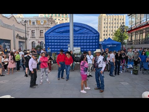 Los jueves también se baila con Musical Milagro 😁