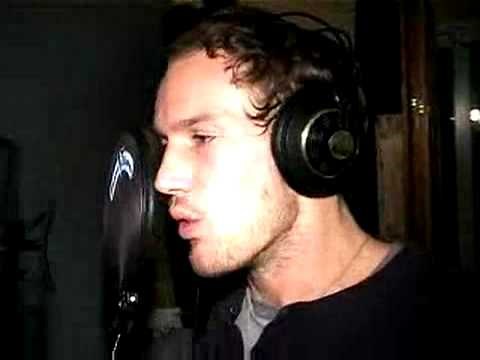 Patrick Wilson singing - Bright Lights, Big City