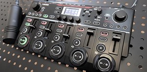 Loop Stationって知ってるかい？ ひとりで多重演奏ができちゃうマシン、その声だけのコンテストに注目！