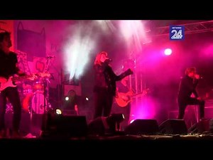 Francois van Coke en Karen Zoid sing 'Toe vind ek jou' by Oppikoppi