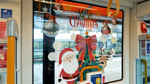 The Rudolph Express is back, galloping along the tram tracks and spreading festive cheer this Christmas! 🎄✨ If you’re visiting the Gold Coast this summer, catch the tram and you might just spot Rudolph dashing past or be able to hop on for a ride. He’ll be lighting up the tracks until early January - don’t miss out on the magic! Video credit: G link | Translink