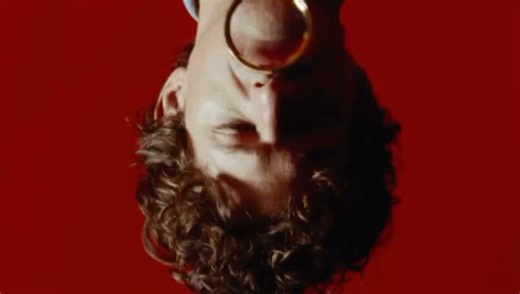 “「Changes」单曲及MV明天太平洋时间上午10点(北京时间10月17日凌晨1点)同步发布！”