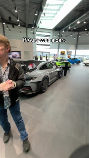 Explore the Porsche GT3 RS MR in Detail