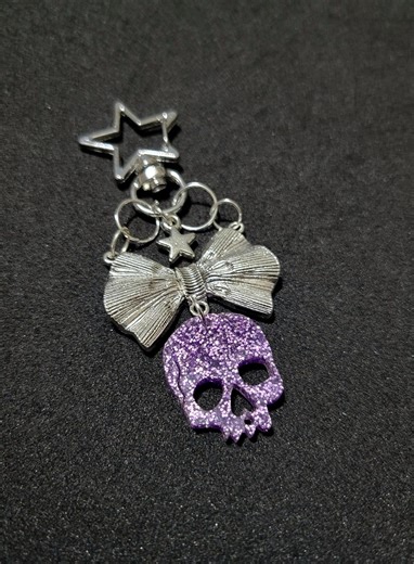 Purple Glitter Skull Bag Charm Keychain, Handmade Gothic Coquette Bow Charm, Kawaii Creepy Cute Skeleton Accessory, Star Clip on Charm - Etsy
