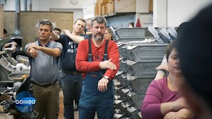 Die Messer der Marke Victorinox sind berühmt und beliebt. Genau wie das Schweizer Unternehmen selbst, denn die Firma soll ein Paradies für Arbeitnehmer sein. Doch was macht Chef Carl Elsener anders? Warum sind seine Angestellten so zufrieden? #Galileo hat nachgefragt. | Galileo