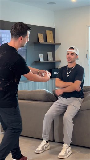 Best card trick EVER 🤣 🃏 ♠️ | Mat Franco