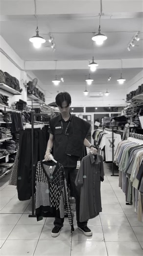 Nexus Store on Instagram: "Temukan outfit simpel mu agar setiap pertemuan selalu ada kesan terbaik hanya di NEXUS STORE. Setiap Hari Selalu Update Foto Terbaru Alamat : Jln. Prof. Sri Soedewi deretan Taman Sri Soedewi atau Deretan SMAN 01 BUNGO Pemesanan Online IG : @Nexus_Store.ID Wa : 0857-8924-7424"