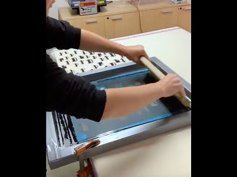 Screenprinting a Pattern onto Fabric