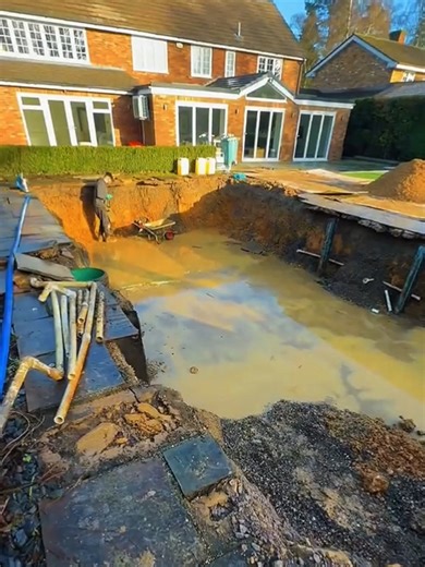 A esposa do meu ex me chamou de péssima mãe por eu viajar três semanas em lua de mel e deixar meus filhos com eles. Mas, por culpa dela, agora meu ex tem que pagar pensão alimentícia. #historias #historiasreddit #redditstories #relatos #reddit_tiktok