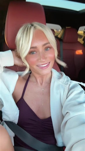 car (@carleeandersonnn)’s videos with Choochin - whitefrost_24v