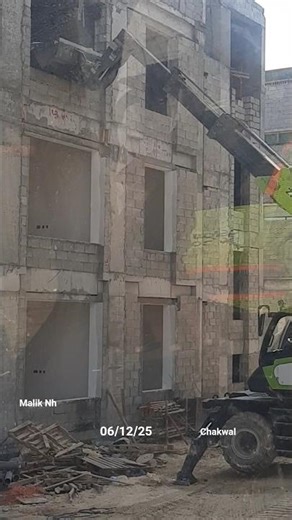 JCB|TELEHANDLER | WORKING CONSTRUCTION SITE,SHORTS