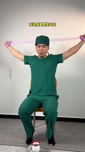 Shred Your Back in Weeks: 4 Easy Moves for Girls