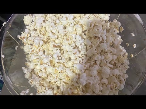 Enjoy the sound of Old School popping corn.. #oldschoolasmr #foodsounds #asmrtingles