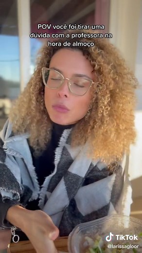 Se não é salada, é aquelas bolachinha #pov #professora