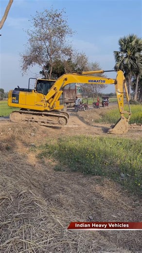 Komatsu PC130 Excavator Downhill Operation | Heavy Excavator on Steep Slope