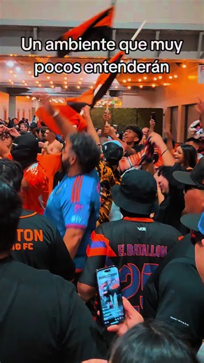 #fyp #elbatallon #futboltiktok #mls #houstondynamo @Los de Siempre🤘🏾🥁🖤🧡 @elbatallon06 @La murga de Houston @Houston Dynamo FC