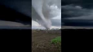 BuzzVideos - F3 Tornado in Andover