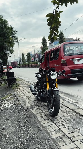 pake clip on biar ga pegel mhehehe 😫🤣#xsr155 #xsr155indonesia #xsr155caferacer