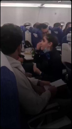 2.6M views · 25K reactions | 'I am an employee, not your servant': IndiGo air hostess gives it back to passenger yelling at her . . . #IndiGo #IndiGoAirHostess #AirHostess #IndiGoAirlines #Indigo #India | The Economic Times | Facebook
