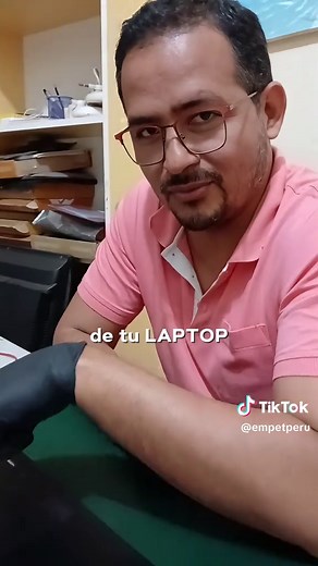 ¿Ese sticker es el procesador? Qué pasa si lo quitas