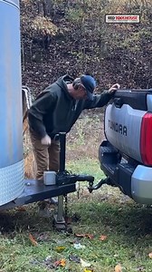 Loading Pigs into the Trailer #FarmLife #HomesteadLife #FarmVibes | Red Tool House Farm