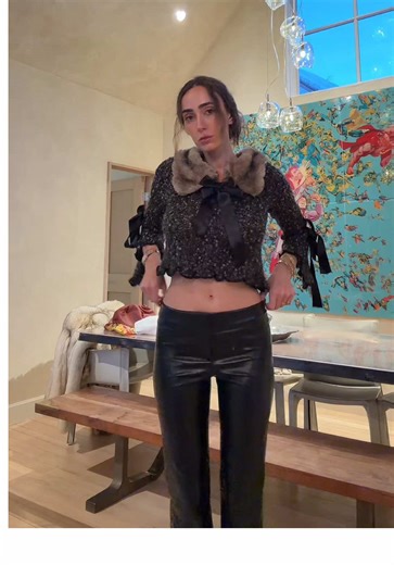 little fur collar moment