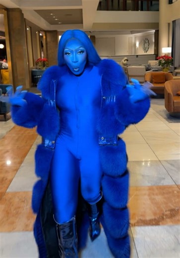 So you thought you was gonna get rid of SPICE ????? Well The Blue Queen is Back🦋 Besties if you see this video , don’t just be a follower be a real supporter and buy my new song on ITunes out now it’s $1.29 REAL BESTIES DO REAL THINGS. post your support in your story so I can repost all my real besties today!!!!! Let’s gooooooo!!!! MUA @chrismychael Bodysuit @gracinoir Fur Coat @istylebysonia Available in store @jojosatelier_ Styled @rolandbanks #wyfl #SpiceCleanandFresh #foryoupage #fyp #WyflR