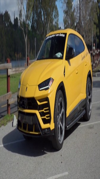 Lamborghini URUS features & quirks - $250,000 SUV + Mk6 GTI Borla S-Type exhaust: revs, install, acceleration