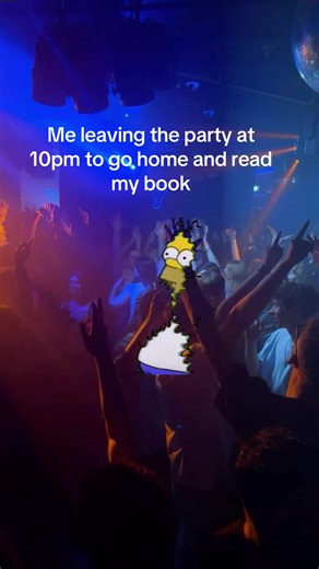 I love irish goodbyes and fantasy books 📚 . . . . . Struggling to find a good book club? Download El Junto on the App Store - THE platform to find or create video conference book clubs. 📚 . #booktok #booktokfyp #bookrecommendations #books #introvert