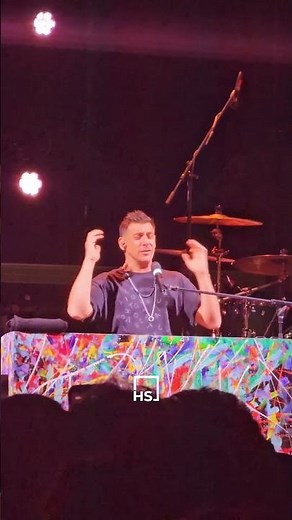 Francesco Gabbani's tribute to Ornella Vanoni: "A smile within the tears" live