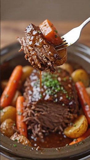 Slow Cooker Pot Roast with Carrots & Potatoes
