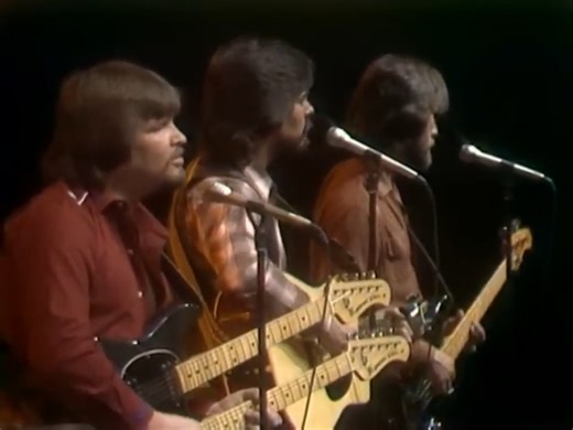 Alabama – Feels So Right...🎧 Watch full this song: https://music.dohimusic96.com/alabama-feels-so-right/?utm_source=facebook&utm_medium=ngreel&utm_campaign=topcountryhits | Top Country Hits