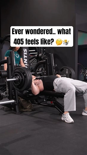 What it’s like to bench 405 lbs.. 🤯