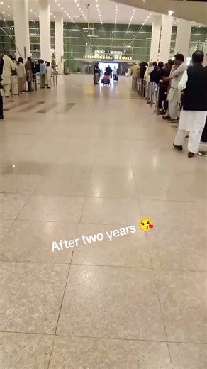 Tanveer Afzal (@tanveer_34_)’s videos with original sound - wavesoverseasmbdin