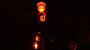 Download road traffic lights at night in time lapse for free