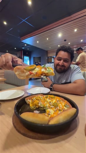 Pizza mood🍕#pizza #pizza lover #oman #kerala #eatingchallenge