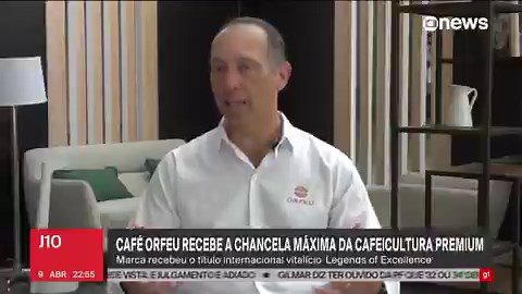 A Orfeu Cafés Especiais recebeu nesta quinta-feira (9), nos Estados Unidos, o prêmio Legends of Excellence, título internacional vitalício, que é considerado a chancela máxima da cafeicultura premium em todo o mundo. O título concede às "lendas do café" um selo exclusivo que deve passar a estampar as embalagens. #j10➡ Assista na #GloboNews: