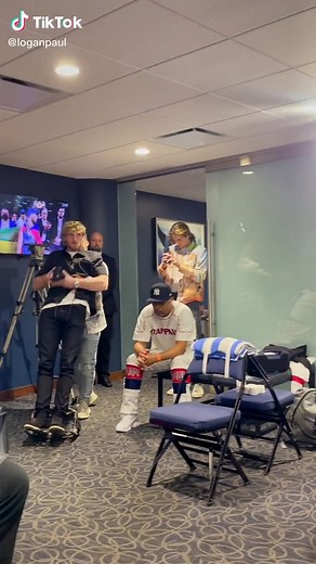 @jakepaul pure concentration for fight night #fyp #foryou