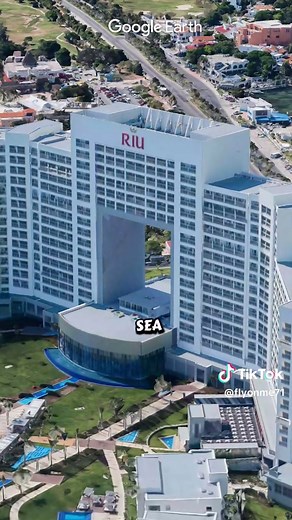 Hotel Riu Cancun beachfront resort Cancun Mexico