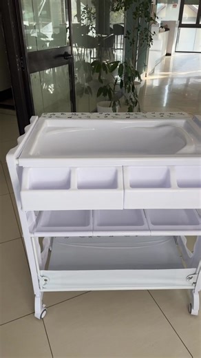 Baby Bath Essentials: Changing and Bathing Your Newborn